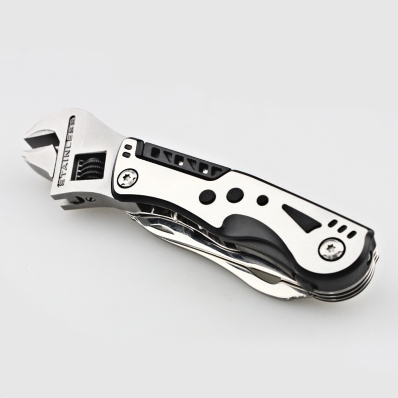 Wrench cum multi-tool set