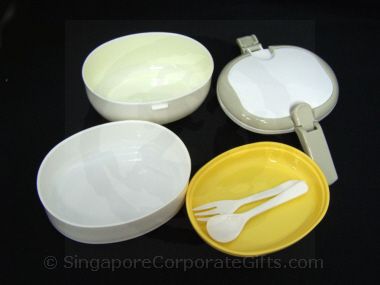 Microwaver Lunch Box with fork and spoon