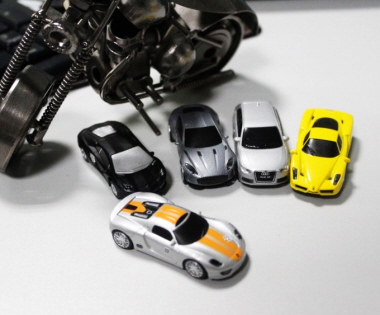 Metal Sports Car Thumbdrive 4 (4G)