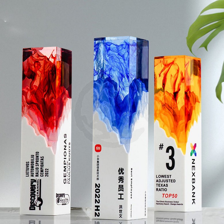 Designer Crystal Trophy (SCG-CT-3)