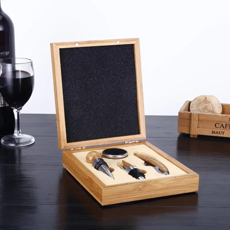 Wine Accessory Set