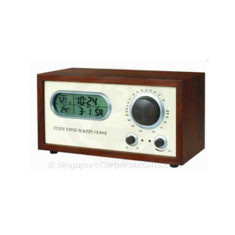 Wooden Radio with Clock R016